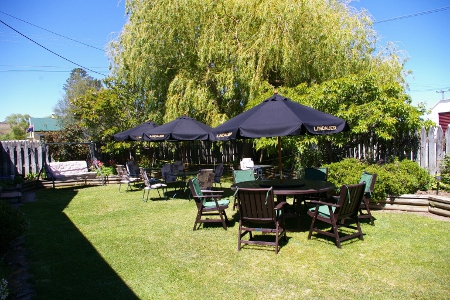 Lauder Hotel