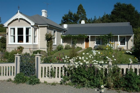 The Old Doctors Residence