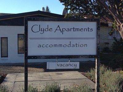 Clyde Motel